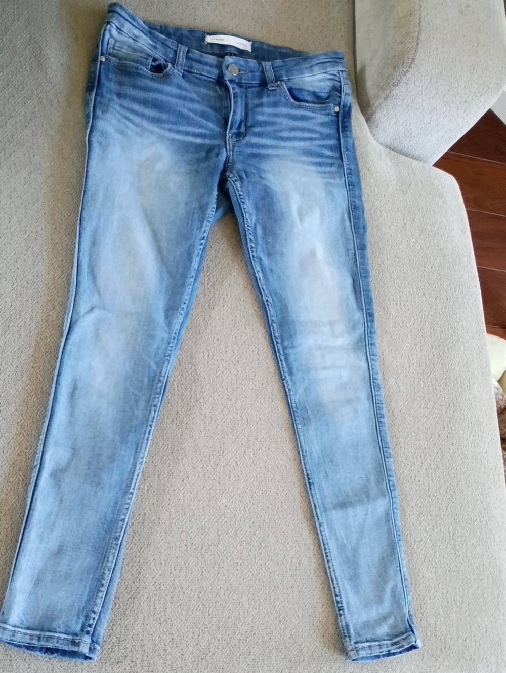 BKE Women's Light Wash Skinny Jeans